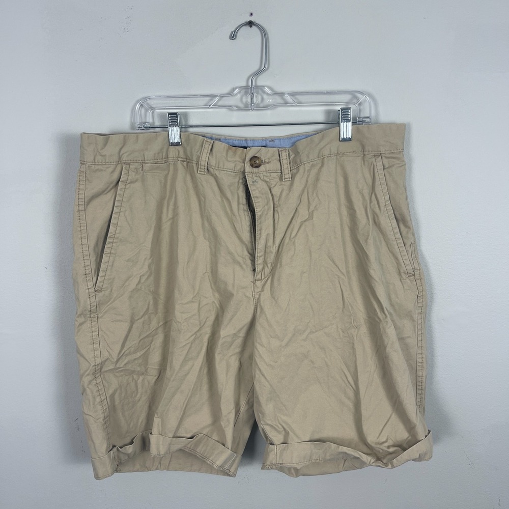 TOMMY‎ HILFIGER Classic Fit Coupe Classique Khaki Shorts Men's Size 40 Tan